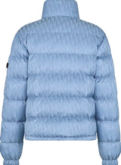 light blue oblique puffer jacket.